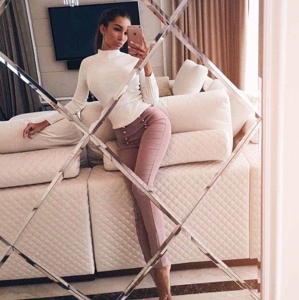 Милана - Индивидуалка СПб +79811554285