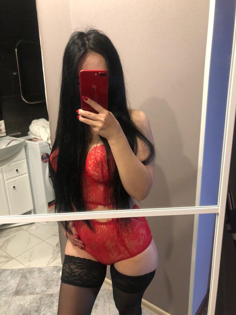 Анюта - Индивидуалка Санкт-Петербурга +7(981)002-14-54